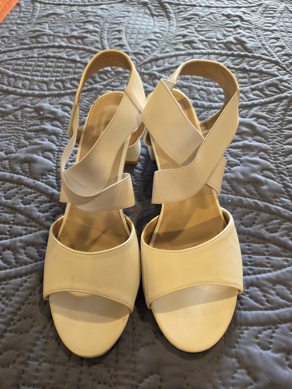 Source Unknown Cream Elastic Strap Block Heel Sandals